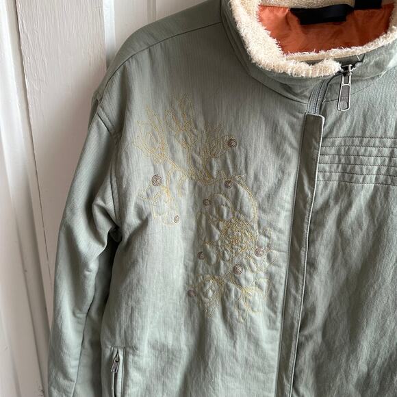 Mountain Hardwear Commotion Embroidered Jacket - Picture 4 of 10